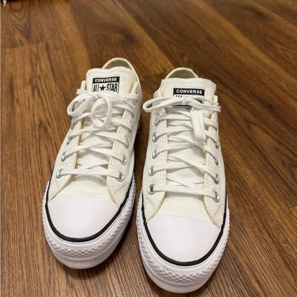 Converse White Low-Top Sneakers - Picture 6 of 8